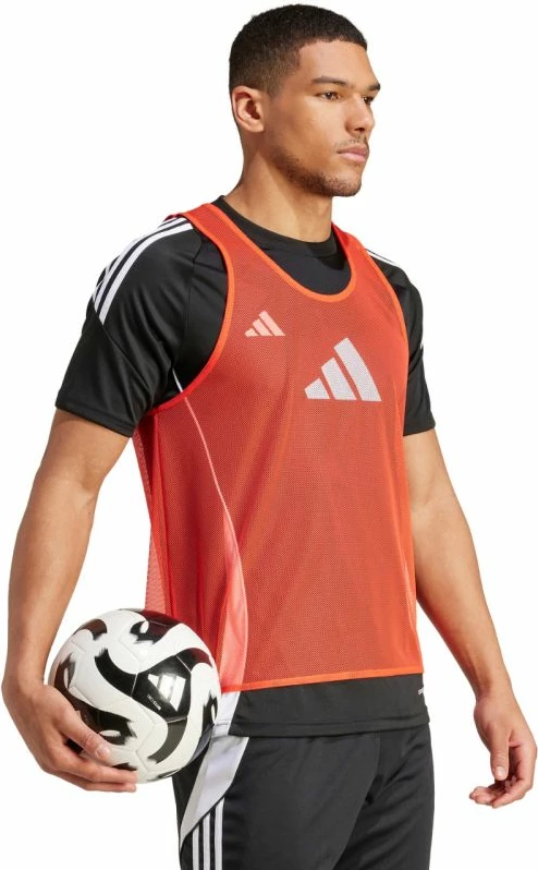 Tag za trening, rdeč — adidas