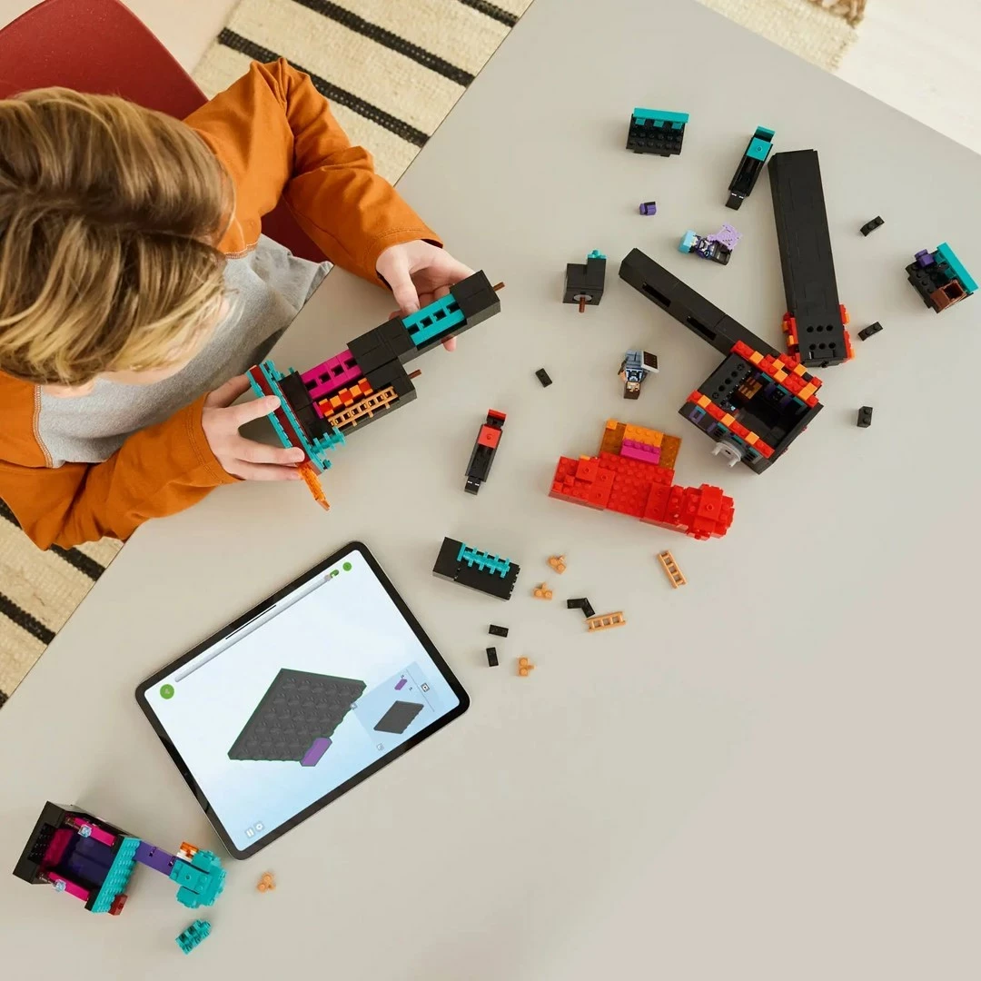 Kula Enderman LEGO Minecraft 21279, 2 minifigi, za otroke 9+