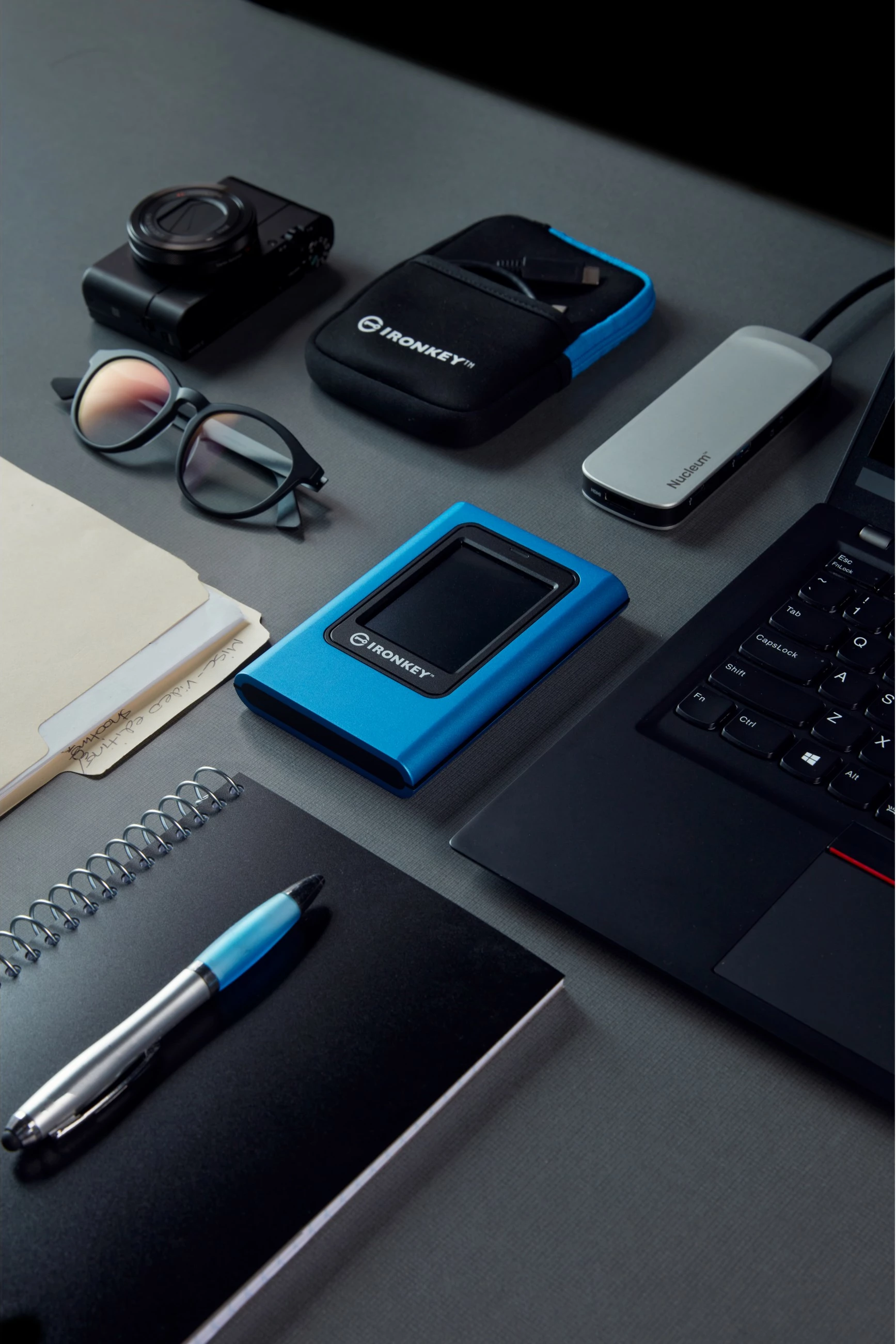 Zunanji SSD 960GB, Kingston IronKey Vault Privacy 80, USB Type-C, moder