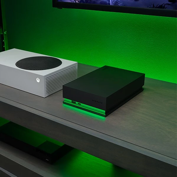 Zunanji trdi disk Game Drive Hub za Xbox Seagate, 8TB, USB-C in USB-A, črn