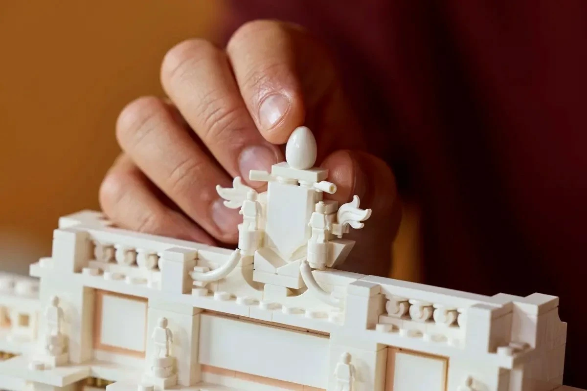 Model Fontane di Trevi Lego Architecture 21062