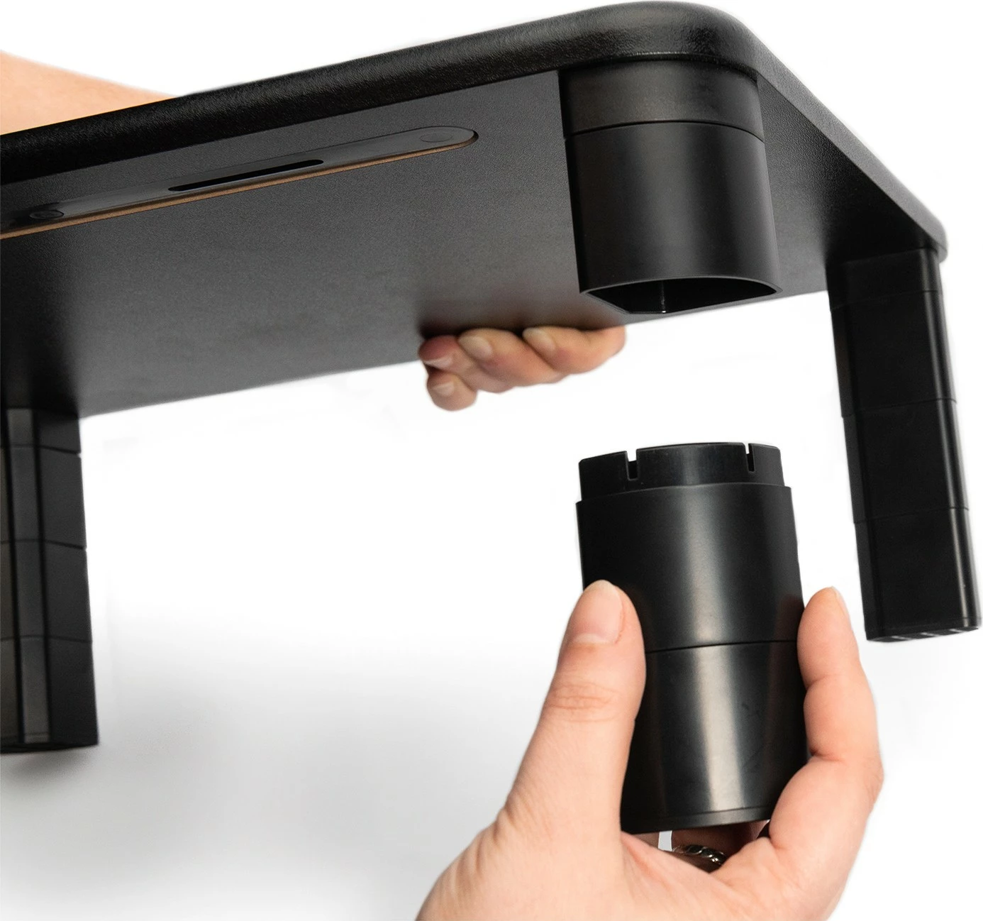 Ergonomski nosilec za monitor/laptop Digitus, nastavljiva višina, 400 x 280 mm, črn