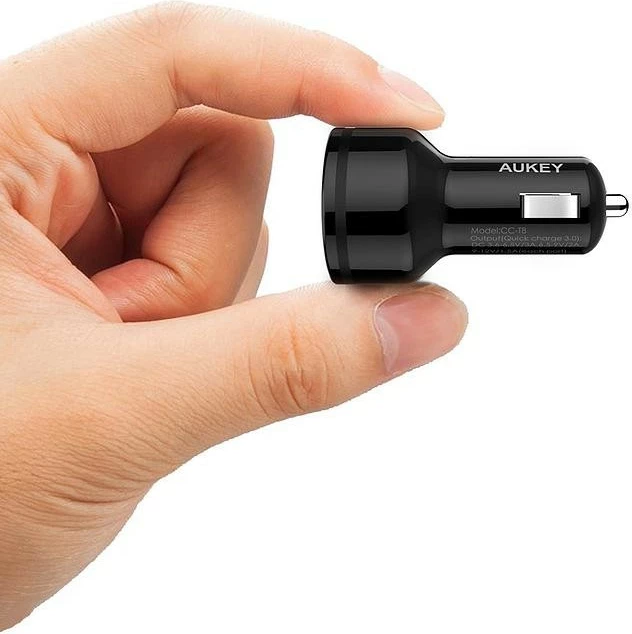 Polnilec za avto AUKEY CC-T8, 2x USB Quick Charge 3.0, 6A, 36W, črn