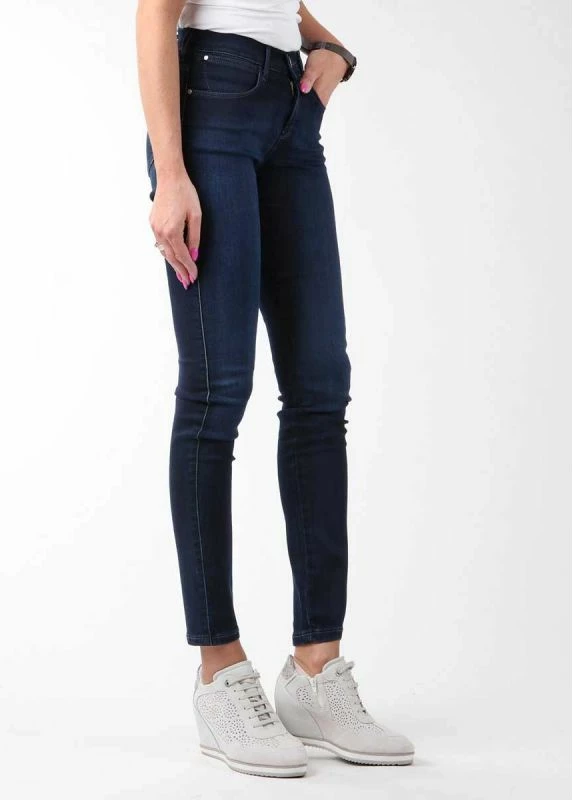 Ozke ženske jeans hlače Wrangler, črne