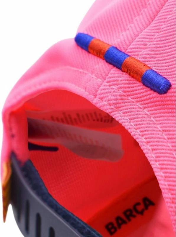 Otroška kapa FC Barcelona, rožnata