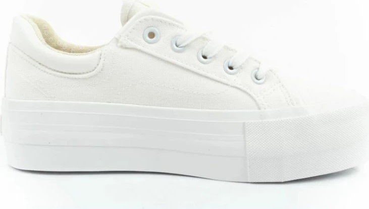 Kopitu športne Lee Cooper, bele