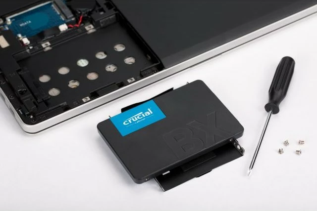 SSD 240 GB Crucial BX500, 2,5" SATA