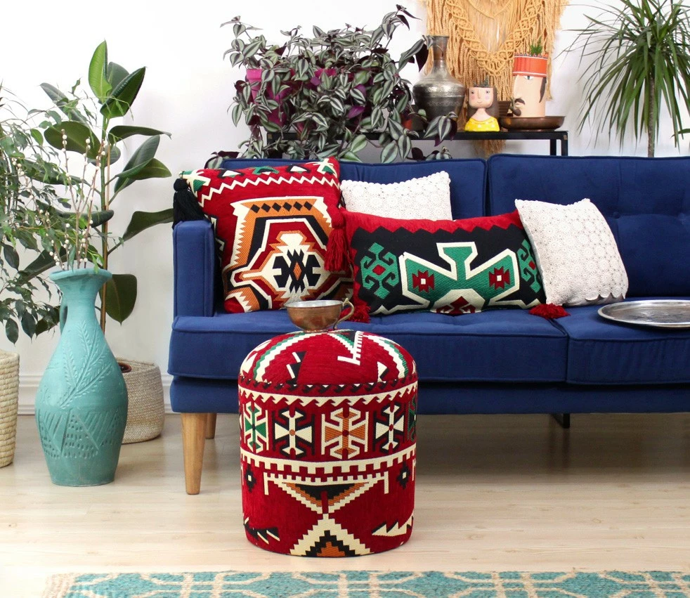 Orientalni puf Bozok v3, Atelier del Sofa, večbarven