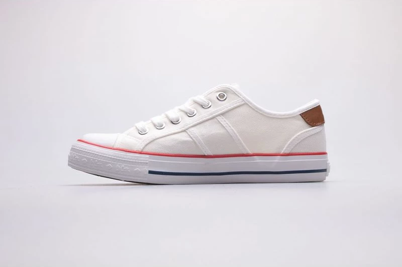 Superge, Lee Cooper, bele