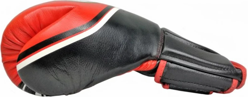 Boksarske rokavice za moške Masters, črne in rdeče, 18 oz