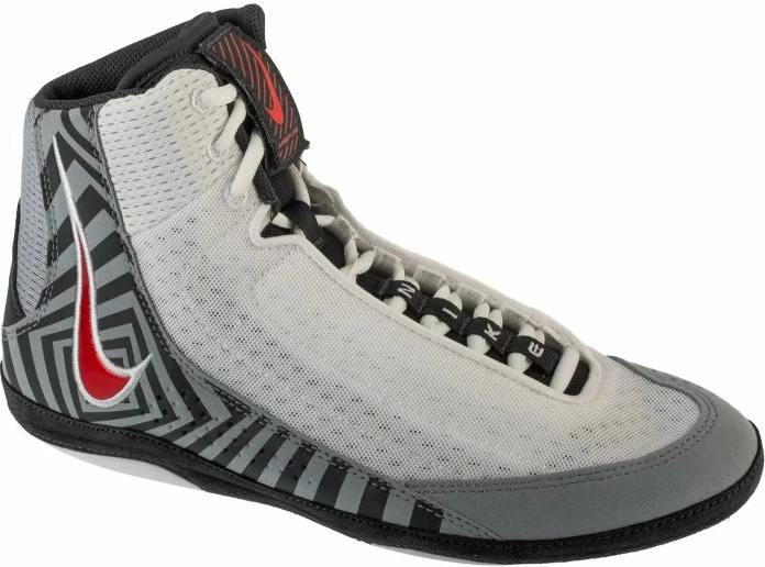 Superge za trening in borilne veščine Nike, sive