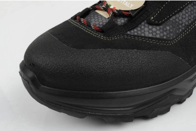 Trekking čevlji za moške Aku, črni