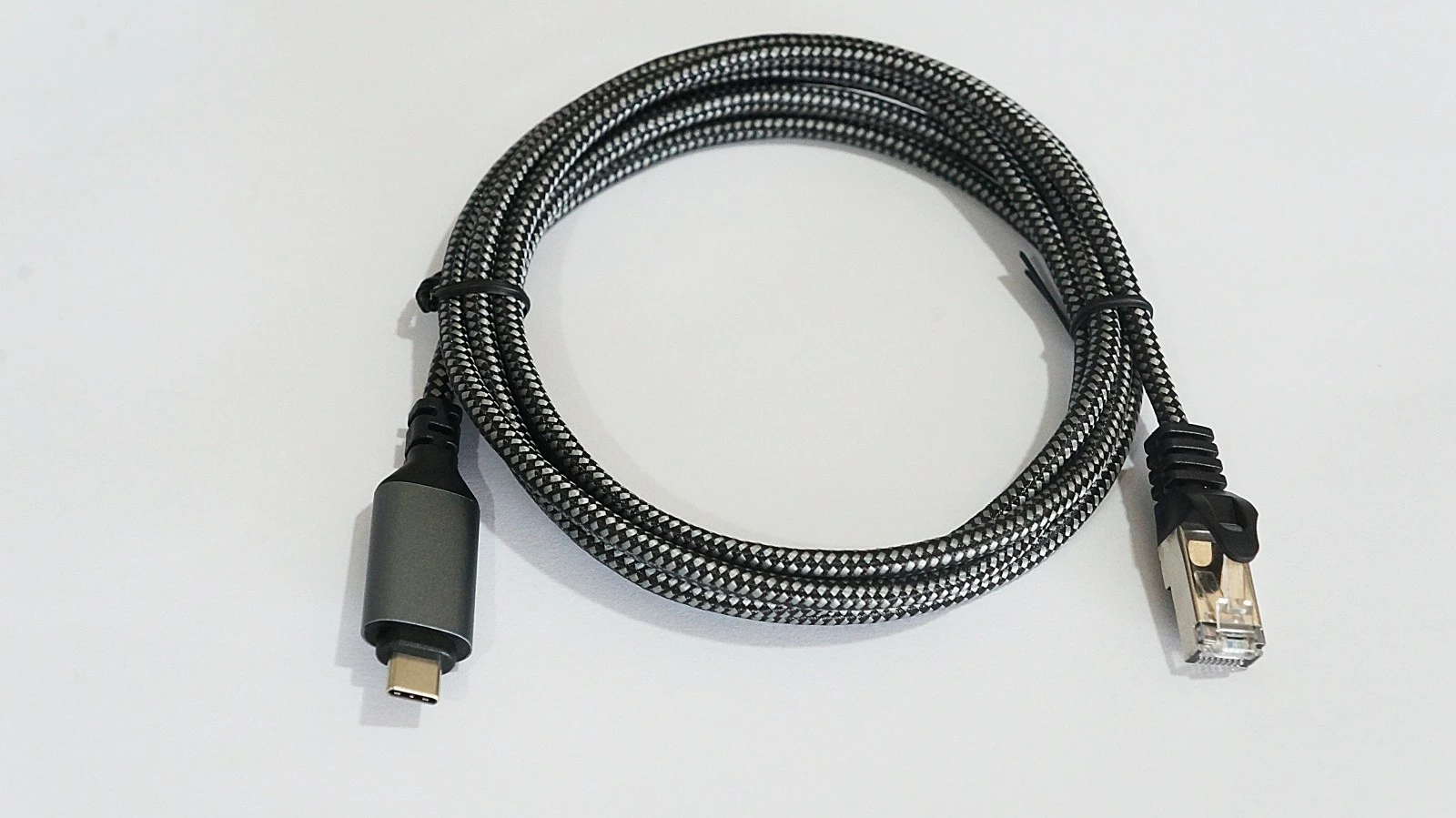 Kabel USB-C na RJ-45 Cat.6, 2 m, 1 Gbit, črn