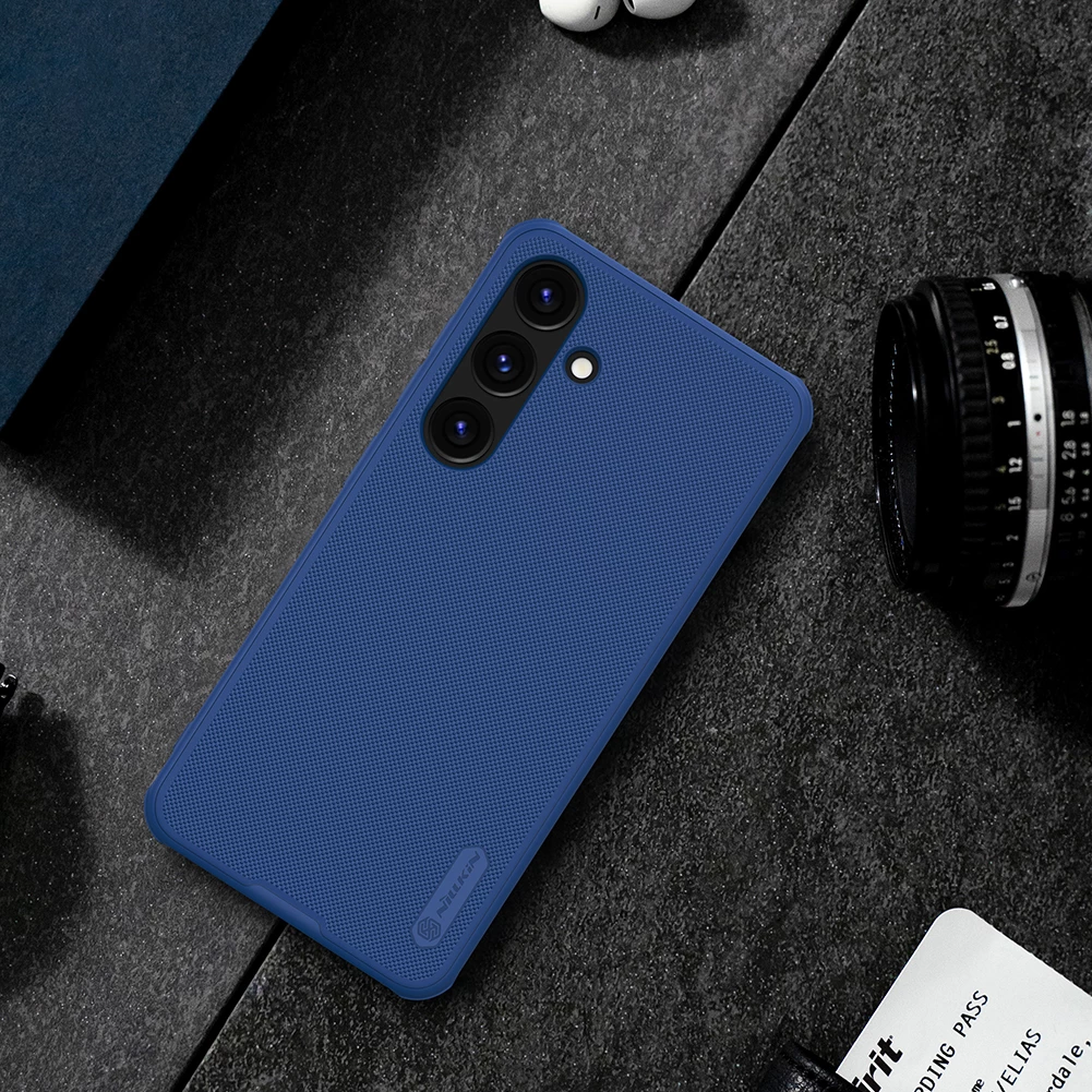 Zaščitni ovitek Super Frosted Shield Pro Nillkin za Samsung Galaxy S24, rdeč