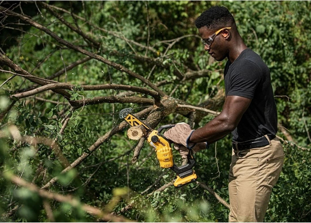 Zmogla verižna žaga, DeWalt DCMPS520N, 18 V, 20 cm, črna