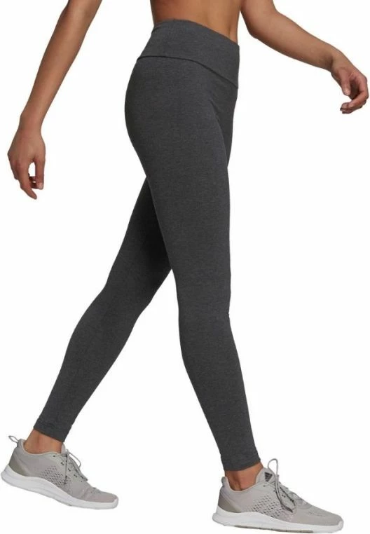 Hellonke, adidas Loungwear Essentials, sive