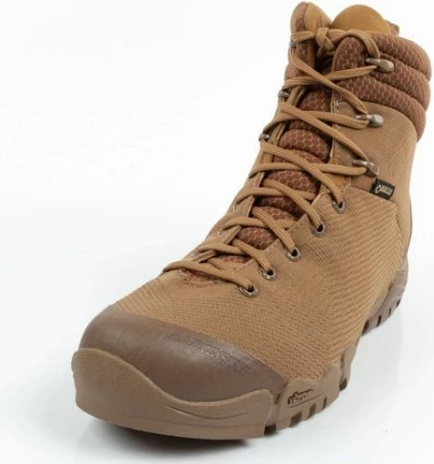 Trekovski čevlji Garmont, rjavi