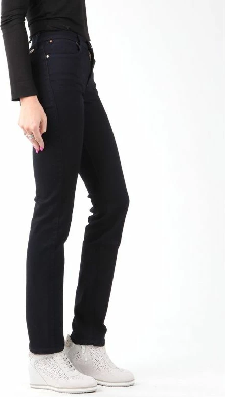 Ozke hlače Wrangler True Blue Slim Jeans W W27GBV79B, ženske, črne