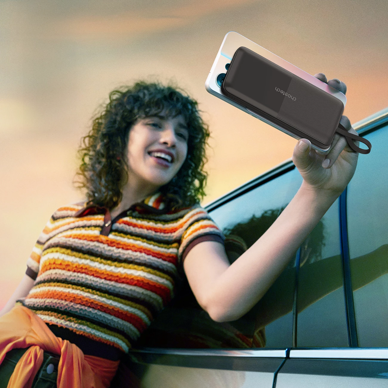 Powerbank Choetech B654, 10000 mAh, 22,5 W, USB-A/USB-C/micro USB, vgrajena kabela USB-C/Lightning, črn