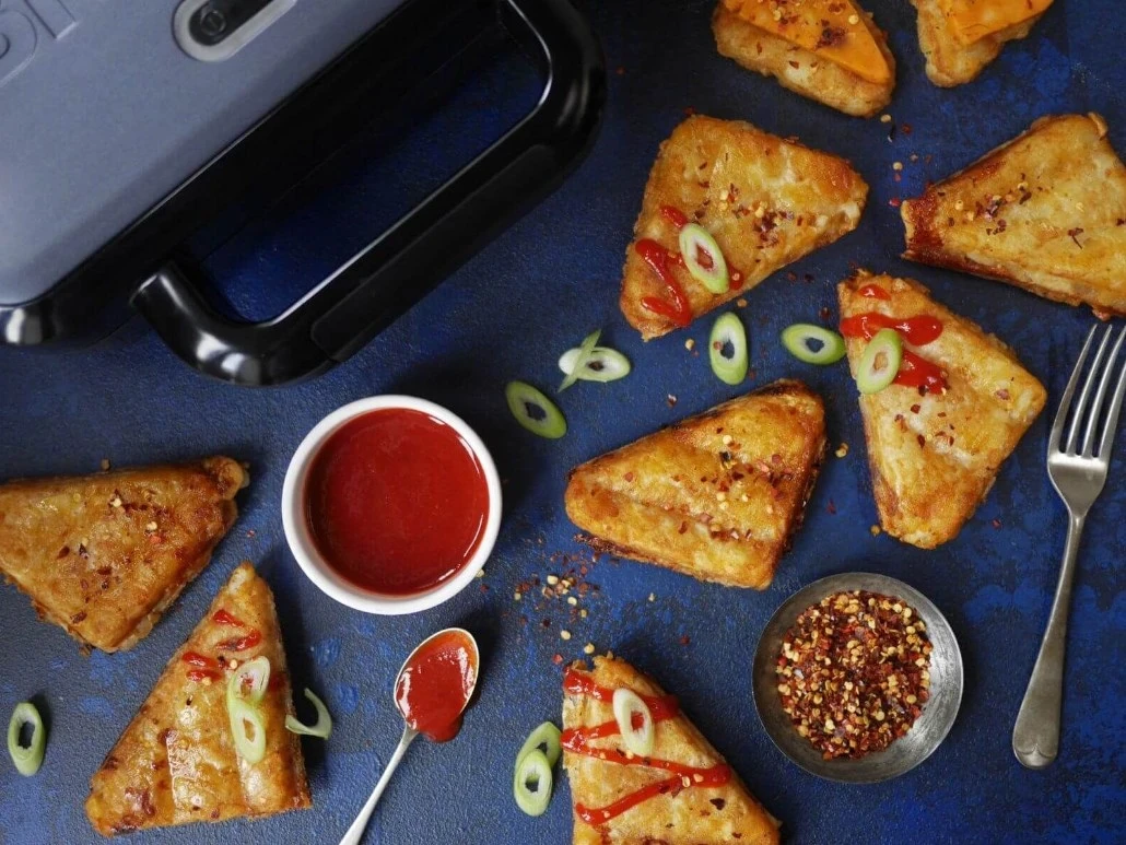 Toster za sendviče Breville VST082X, črn