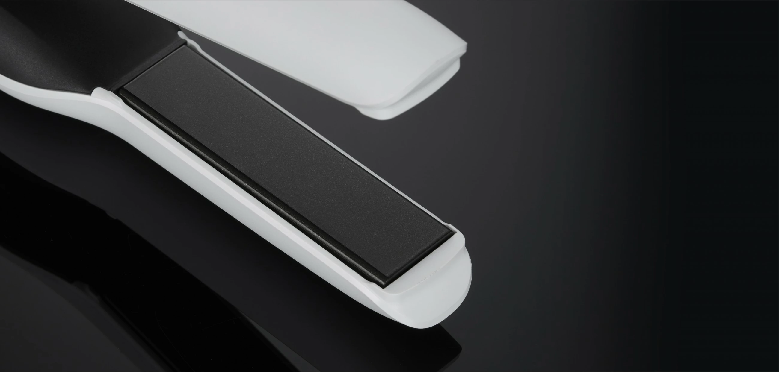 Likalnik za lase brezžičen ghd Unplugged, bel