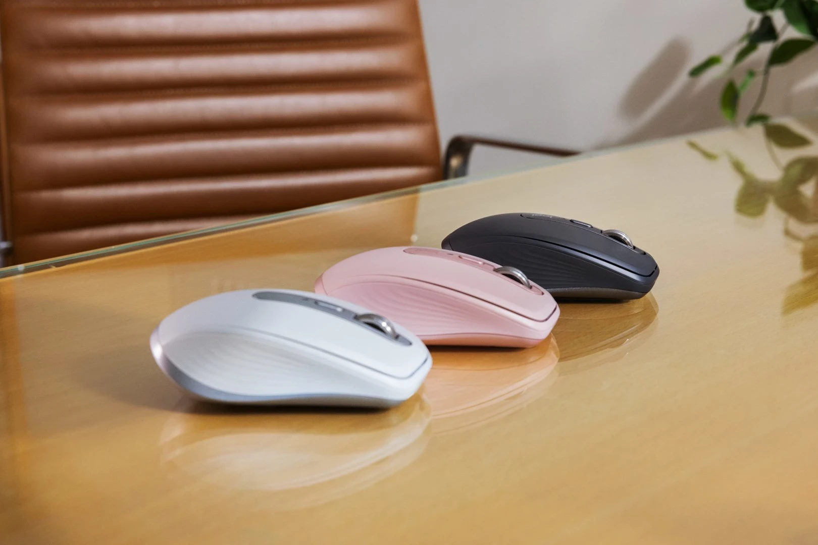 Brezžični miš RF + Bluetooth, 8000 DPI, Logitech MX Anywhere 3S