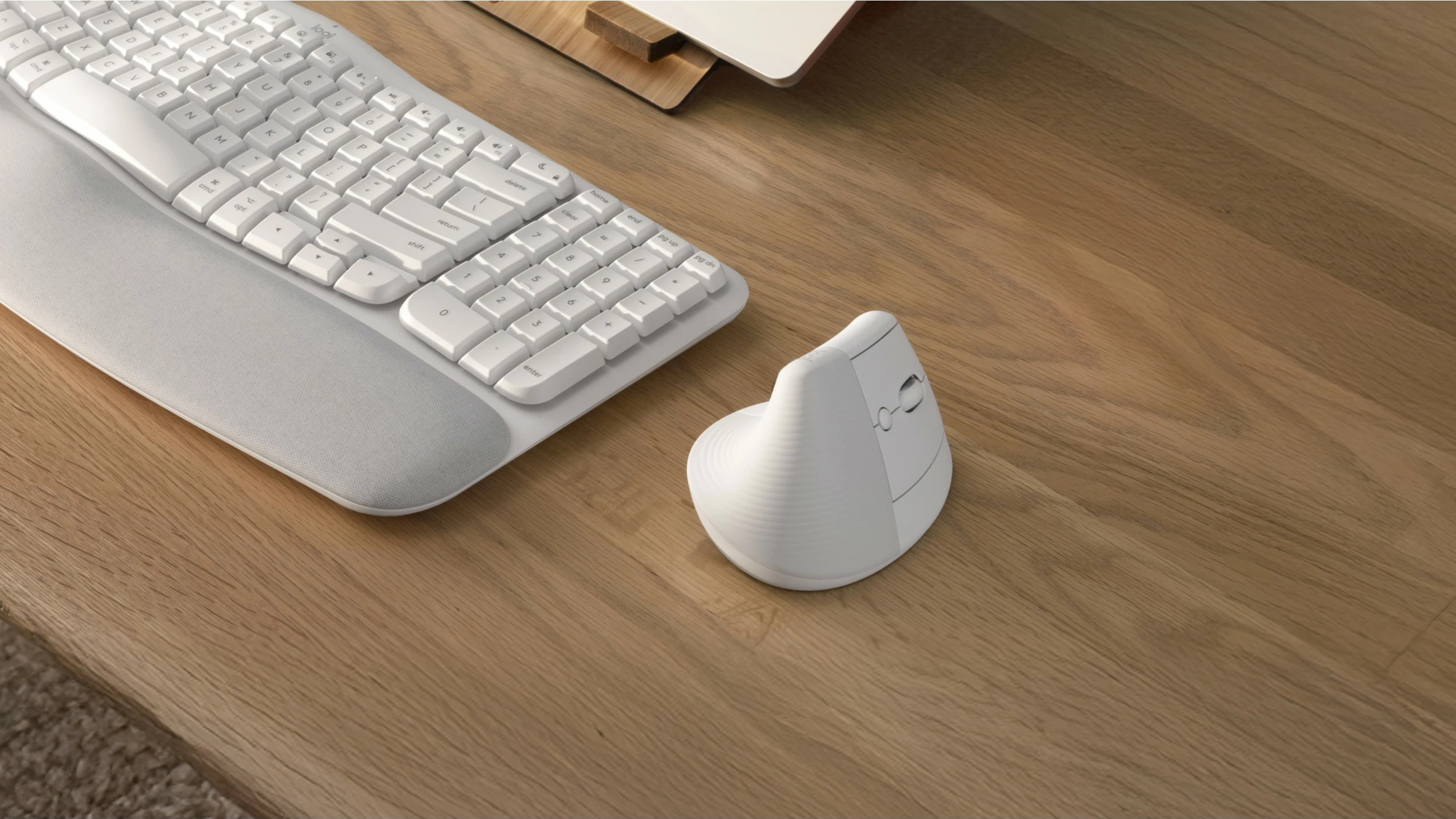 Ergonomski vertikalni miš Logitech Lift, brezžična, off-white