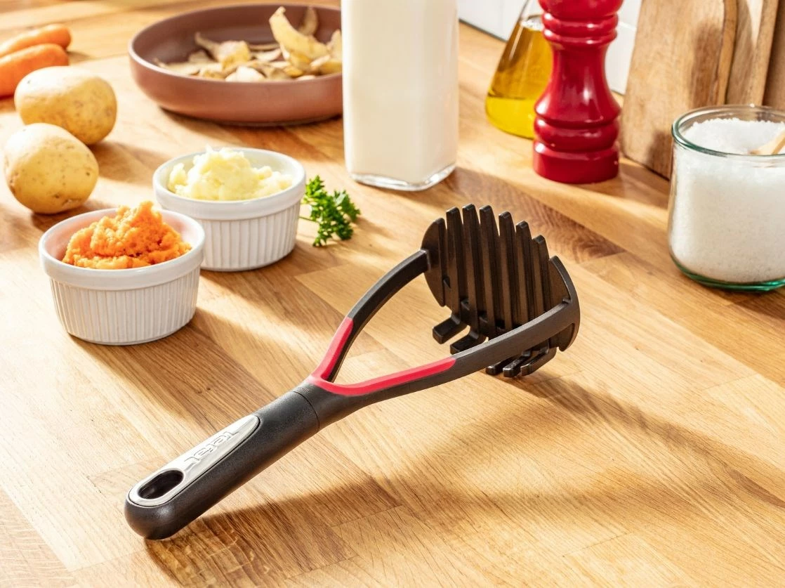 Gnječilnik za krompir Tefal Ingenio K2071214, inox, črn