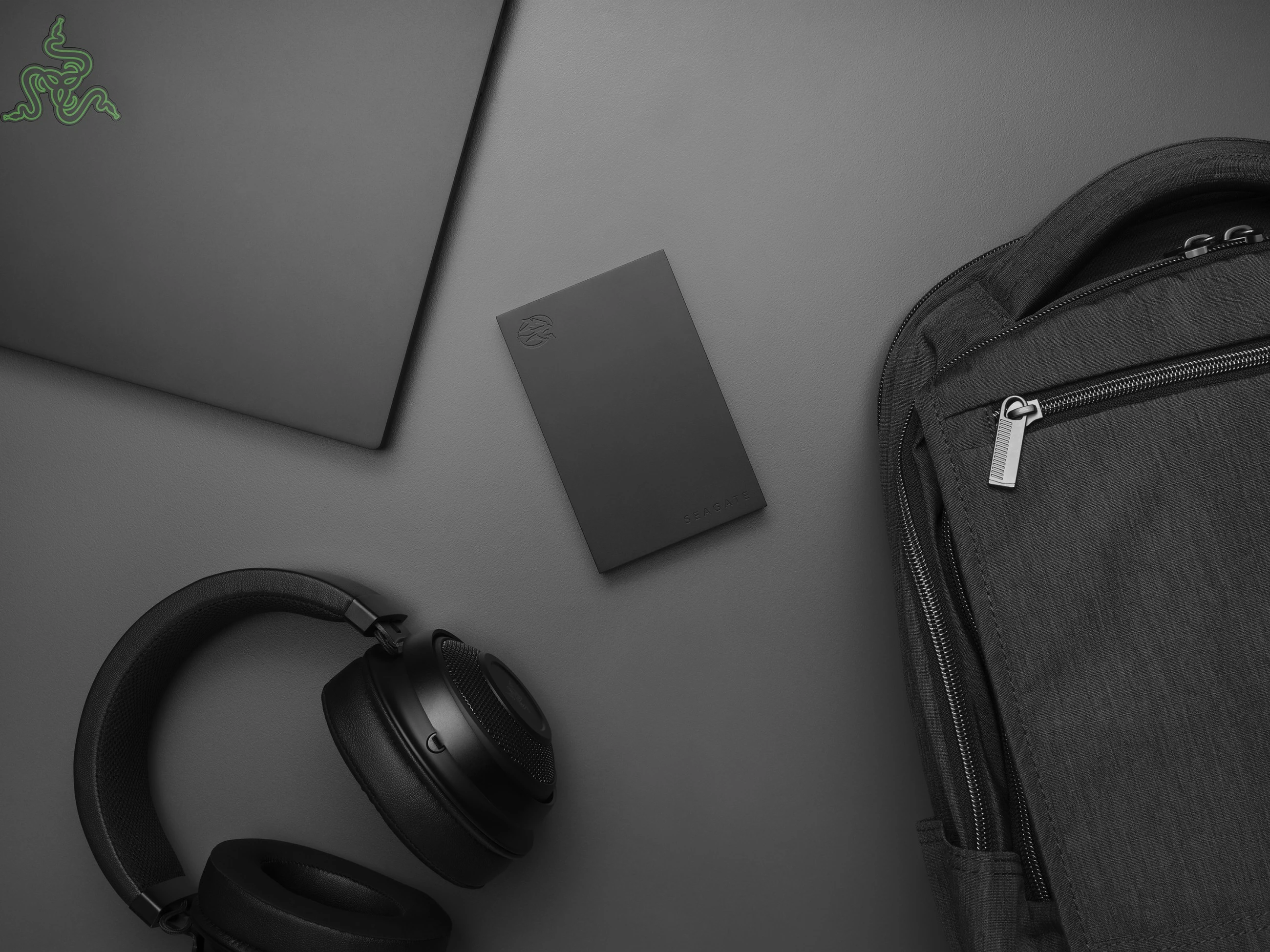 Zunanji trdi disk Seagate FireCuda Gaming 2TB, črn