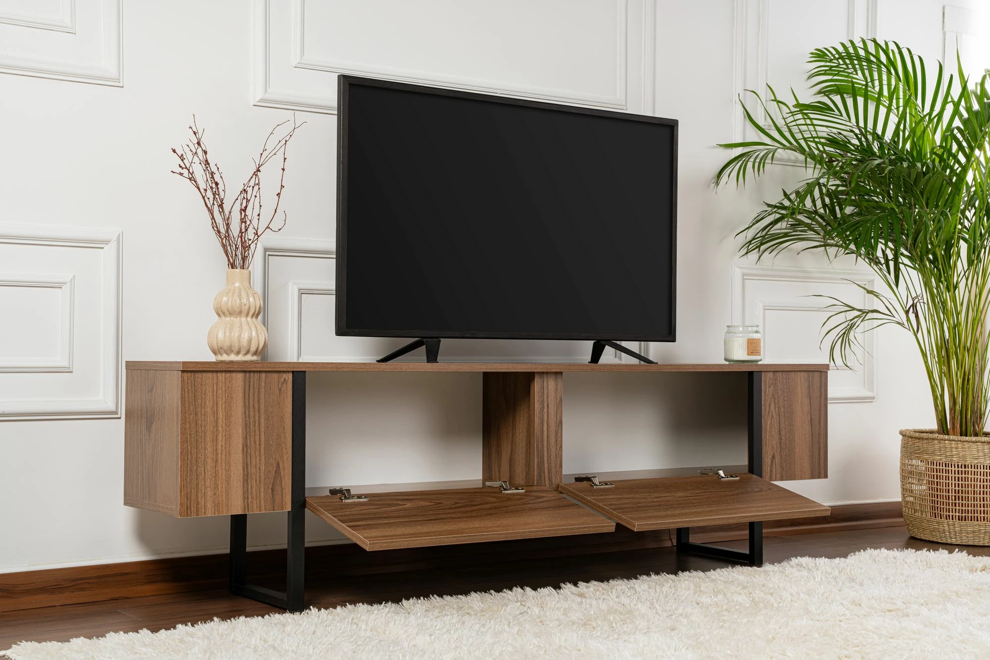 TV komoda Serenity, Nordure, oreh in črna