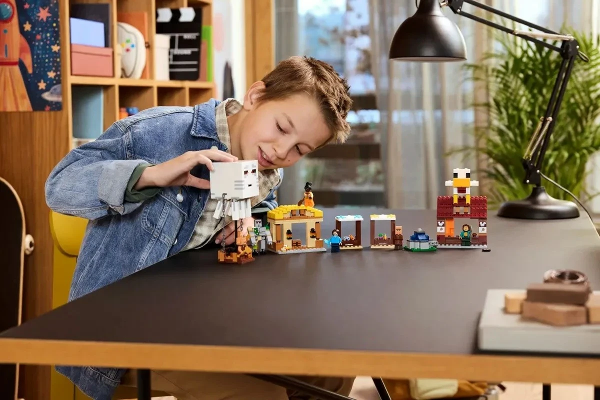Napad balona Ghast, LEGO Minecraft 21273