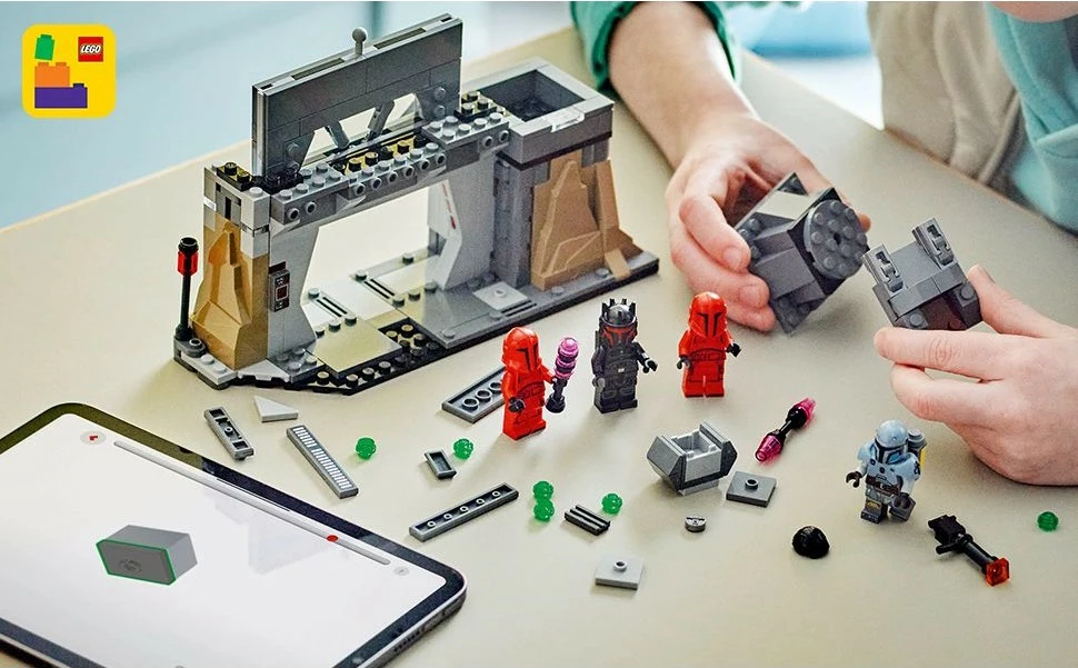 Set za igranje duela Paz Vizsla in Moff Gideon LEGO Star Wars 75386
