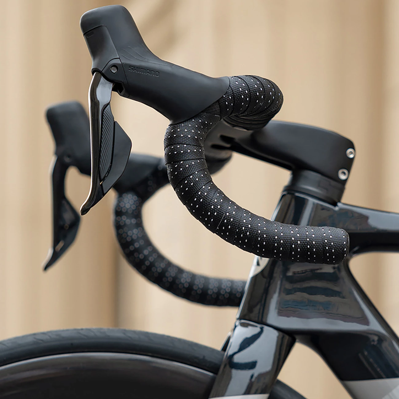 Ovoj krmila za kolo, EVA, model 'Shark', Rockbros 71240004001, črn, komplet