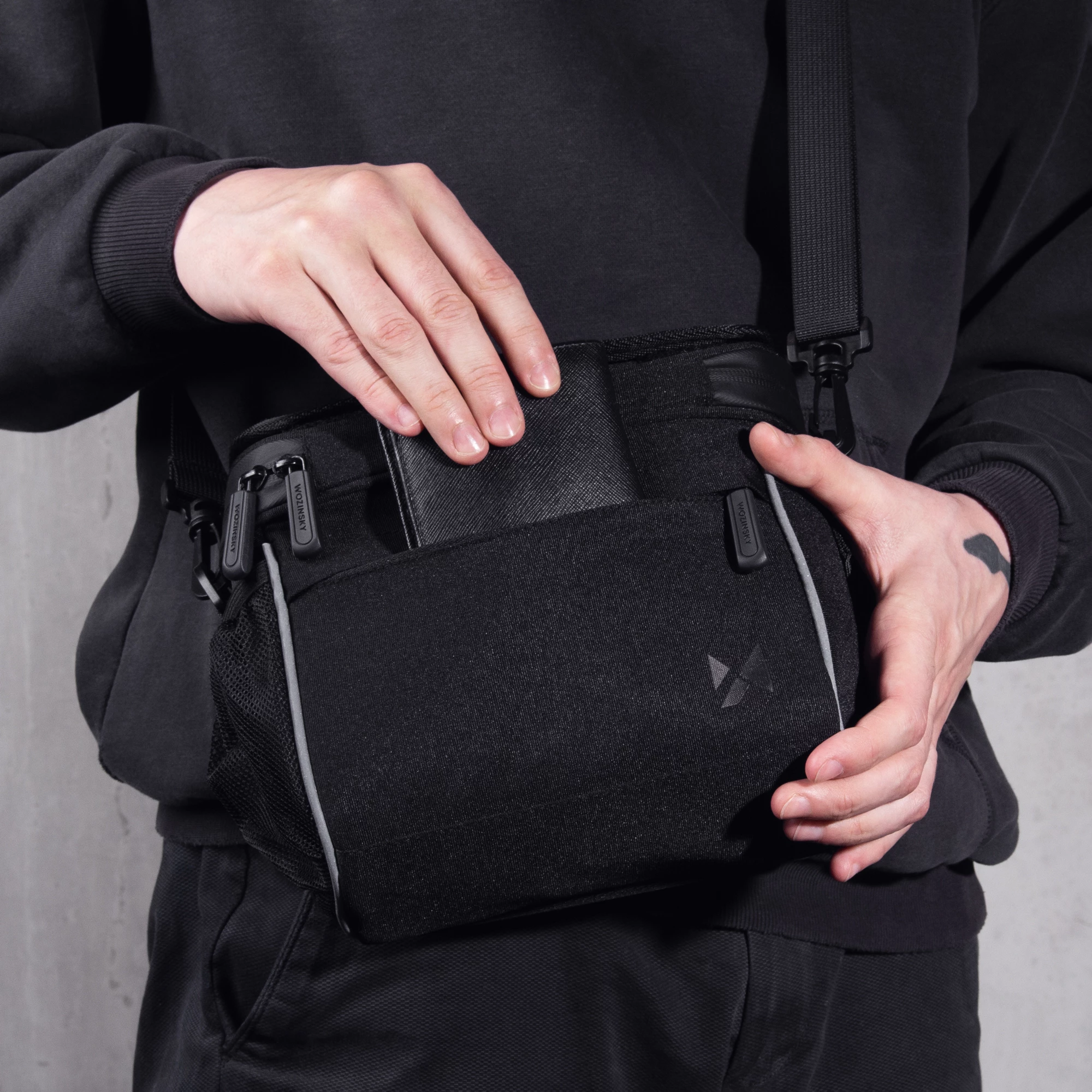 Torba za krmilo/ramenska torba za kolo Wozinsky WBHBB-01, 4 L, črna