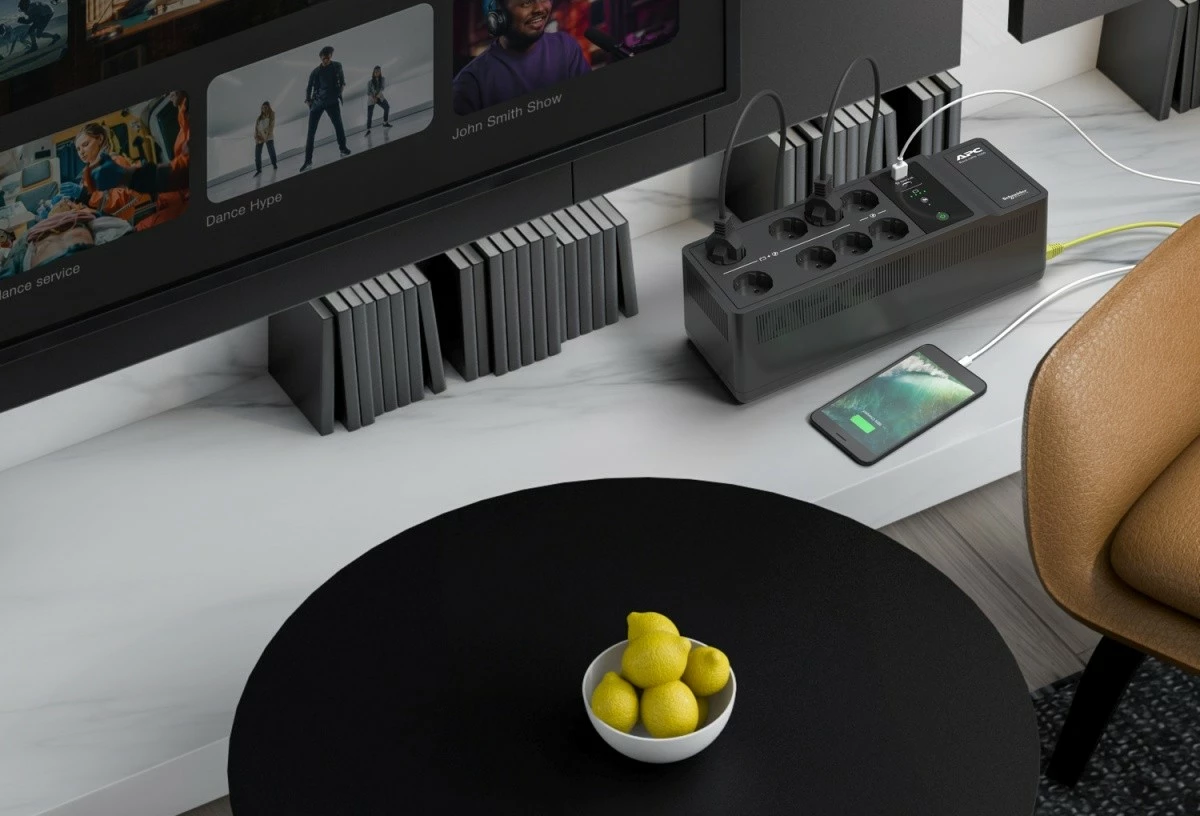 Naprava za prekinitve napajanja (UPS) APC BE1050G2-GR Back-UPS, 1050VA, 8 Schuko izhodov, črn