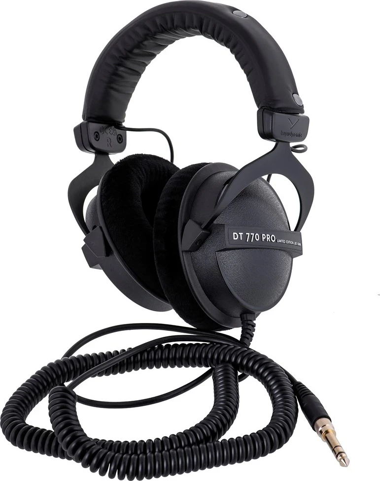 Zaprte studijske slušalke Beyerdynamic DT 770 Pro, črne