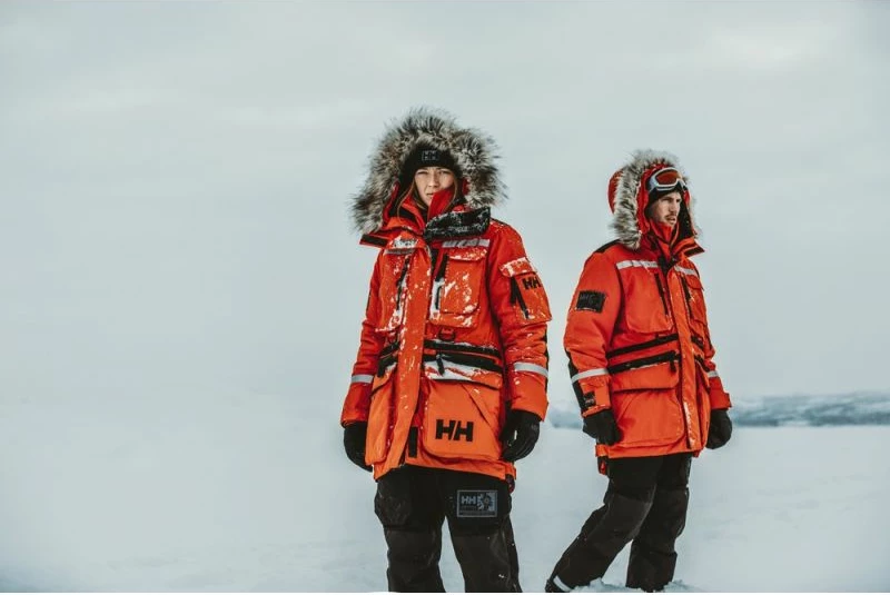 Klasična kapa Helly Hansen, črna