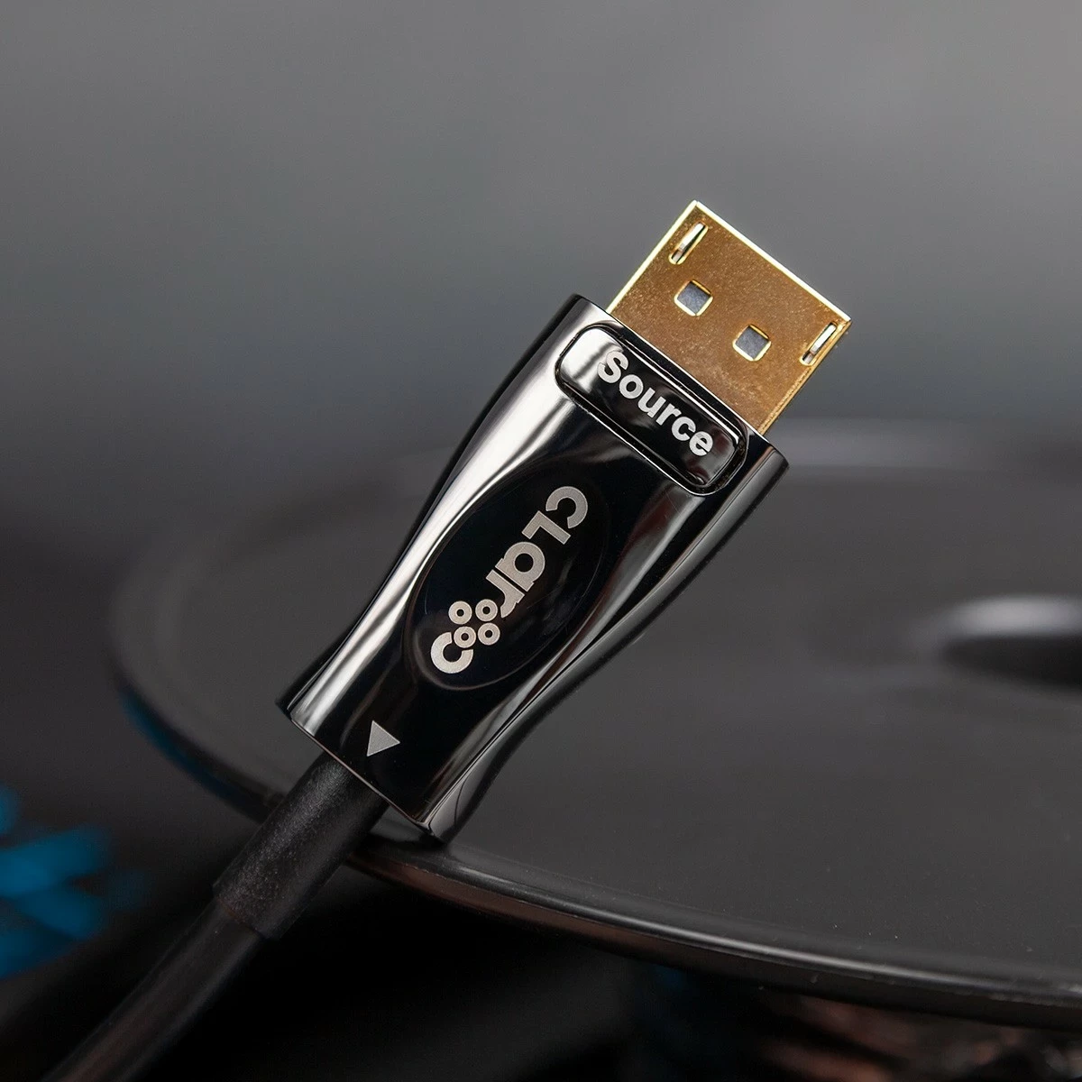 Optični kabel DisplayPort 1.4 AOC 8K 20 m, Claroc, črno-siv