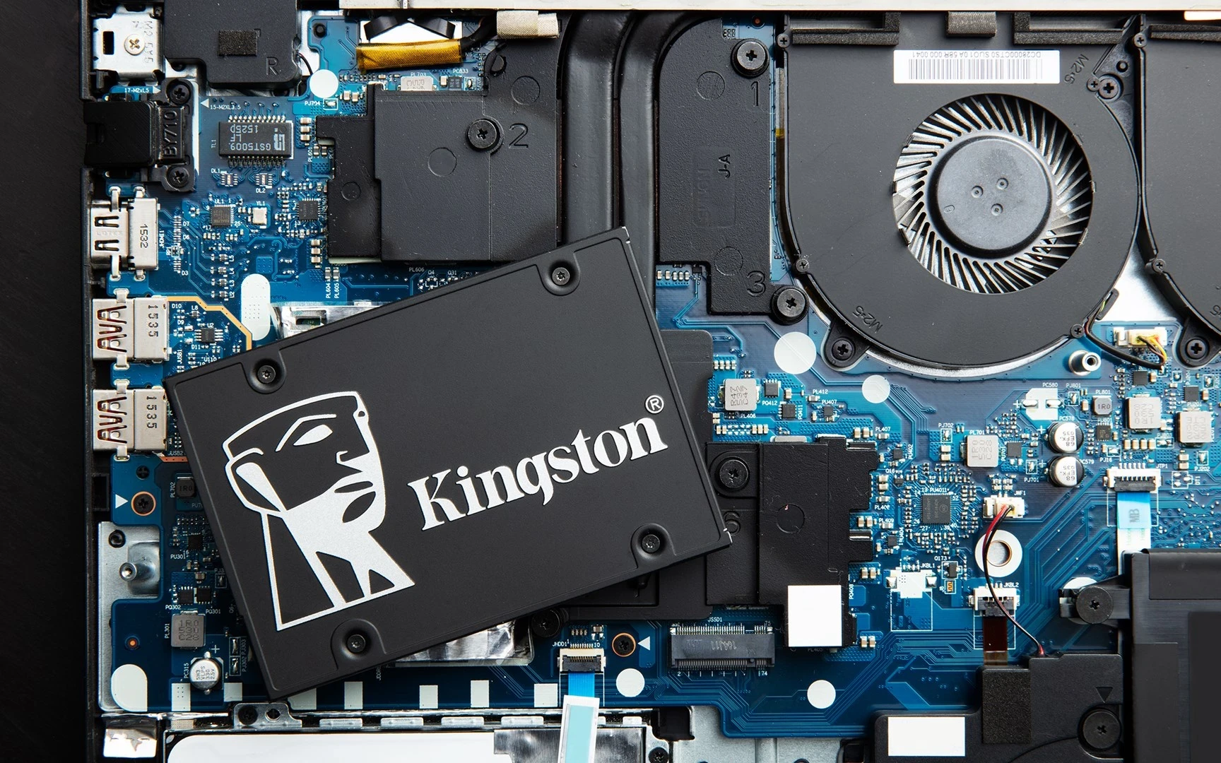 SSD 2,5", 256 GB, Serial ATA III, 3D TLC, črn Kingston KC600