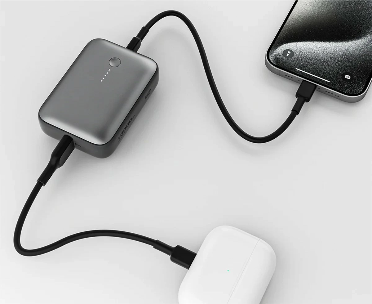 Power bank AUKEY PB-Y55, 10000 mAh, 22,5 W, 2x USB, siv