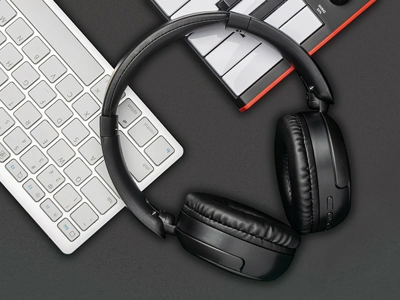 Brezžične slušalke Tracer Mobile Super BT, Bluetooth 5.1, mikrofon, črne