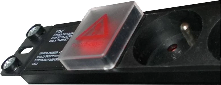 Razdelilec za rack A-LAN PZ071U, 7 izhodov, 1,8 m, črn