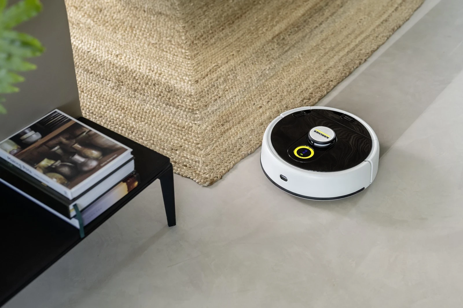 Robotski sesalnik Kärcher RCF 3, 1.15 L, črn