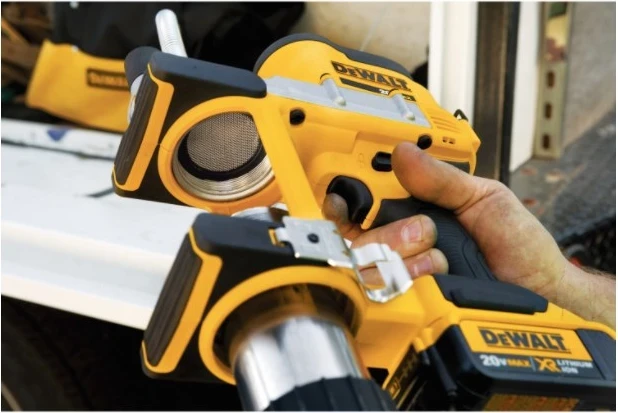 Pistolet za mazanje z baterijo DeWalt DCGG571M1