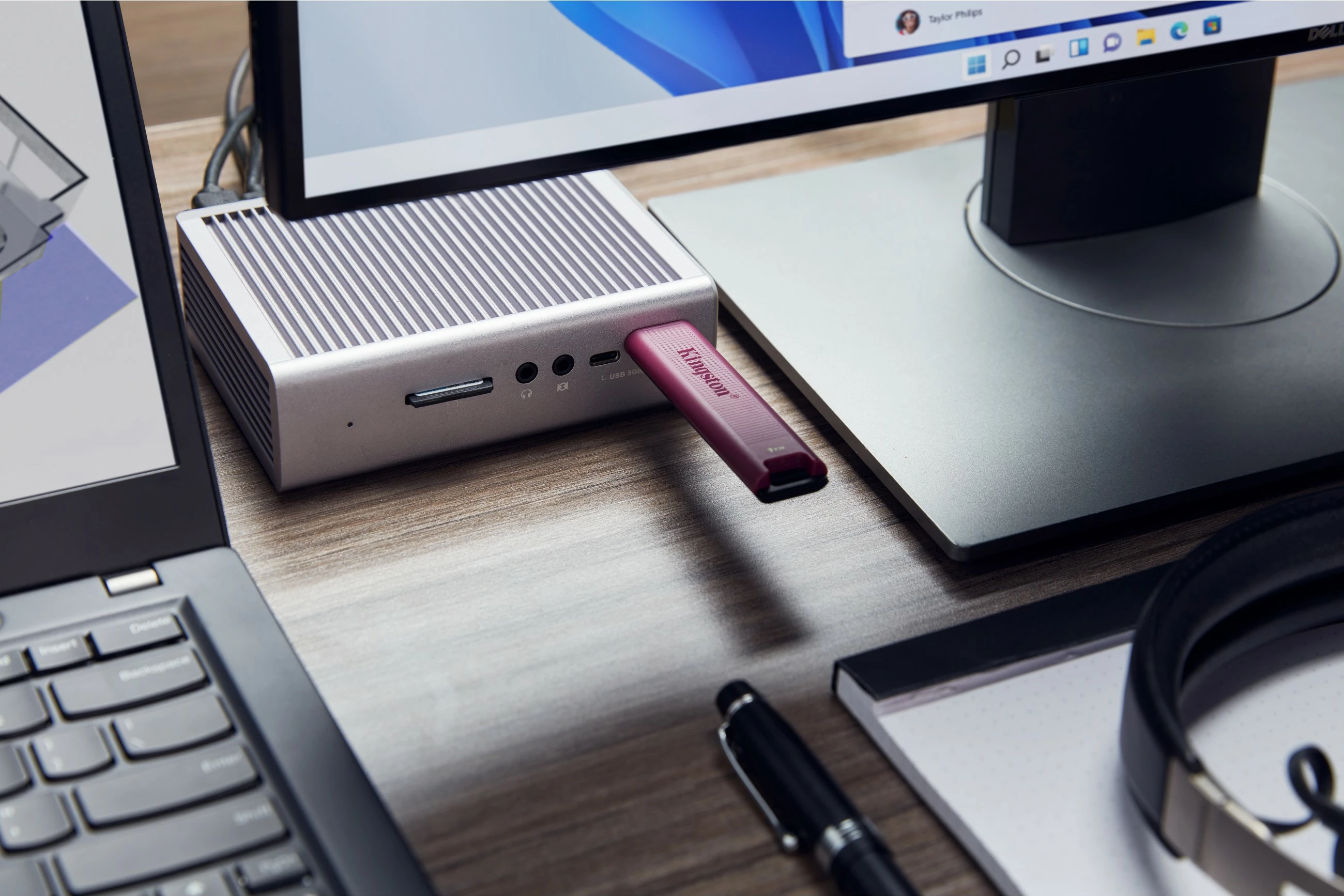 USB-pomnilnik 1 TB, USB 3.2 Gen 2, rdeč Kingston DataTraveler Max