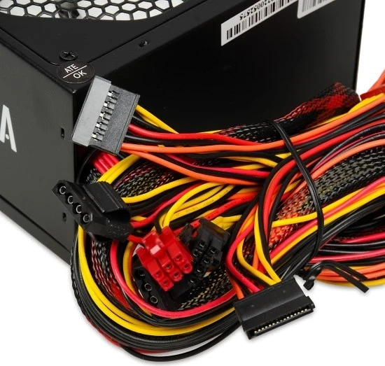 Napajalnik IBOX AURORA, 700W, z 14 cm ventilatorjem, ZIA700W14CMBOX