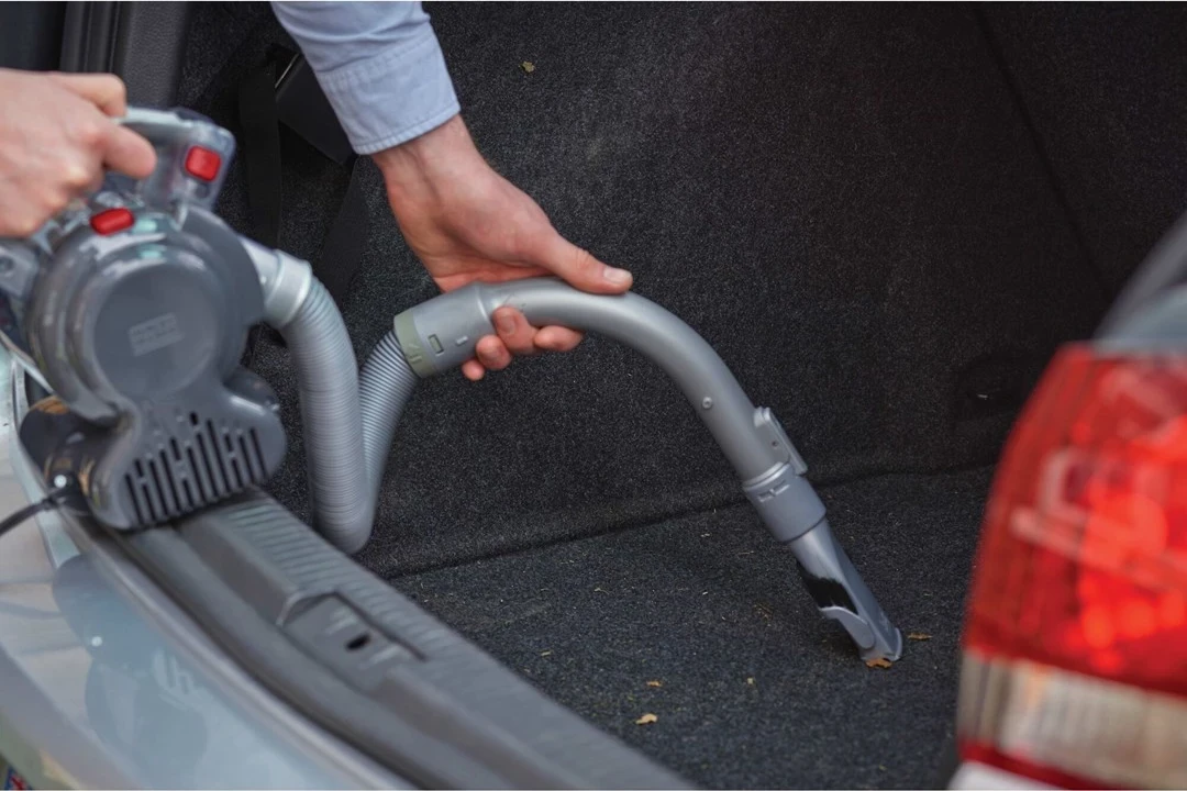 Ročni električni sesalnik za avto Black & Decker PD1200AV, sivo/oranžen