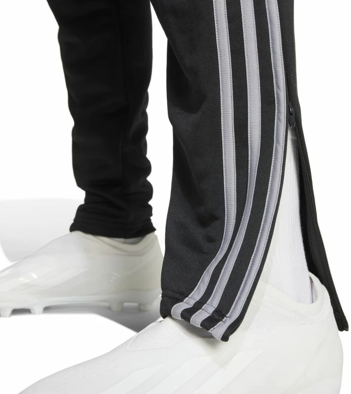 Trenirke za ženske adidas, črne