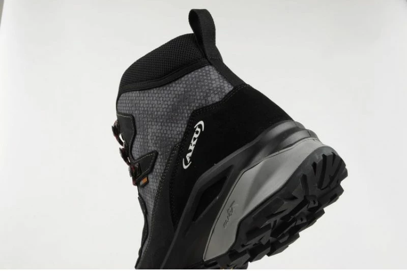 Trekking čevlji za moške Aku, črni