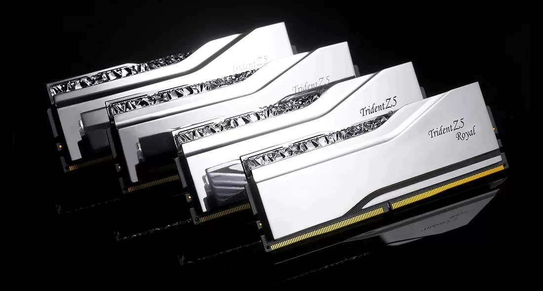 Visokozmogljiva DDR5 RAM memorija G.SKILL Trident Z5 Royal RGB 2x16GB 6000MHz CL28-36